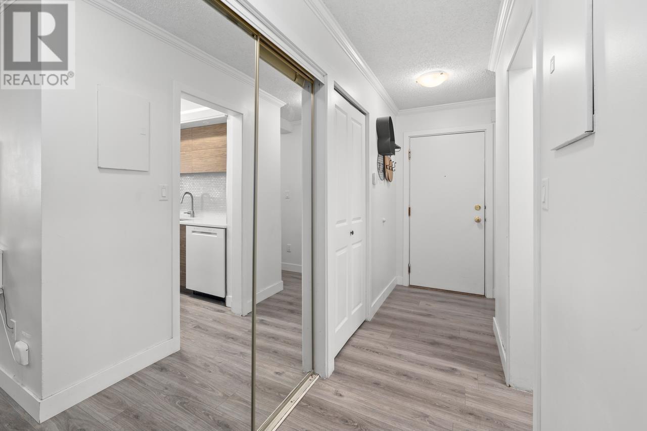 201 150 E 15th Street, North Vancouver, British Columbia  V7L 4N9 - Photo 6 - R3014501