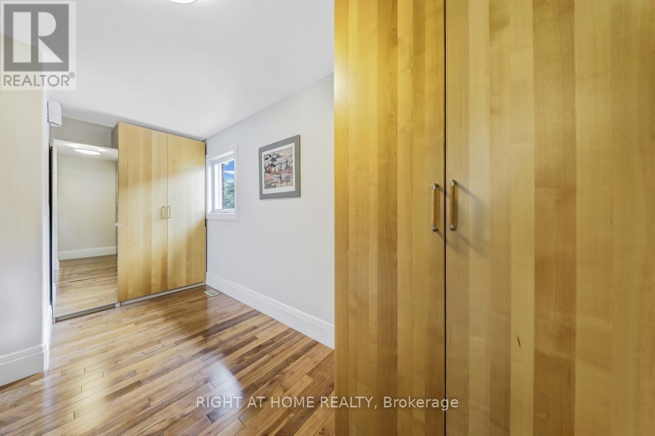 921 Aviation Road, Mississauga, Ontario  L5G 4H8 - Photo 30 - W12209849