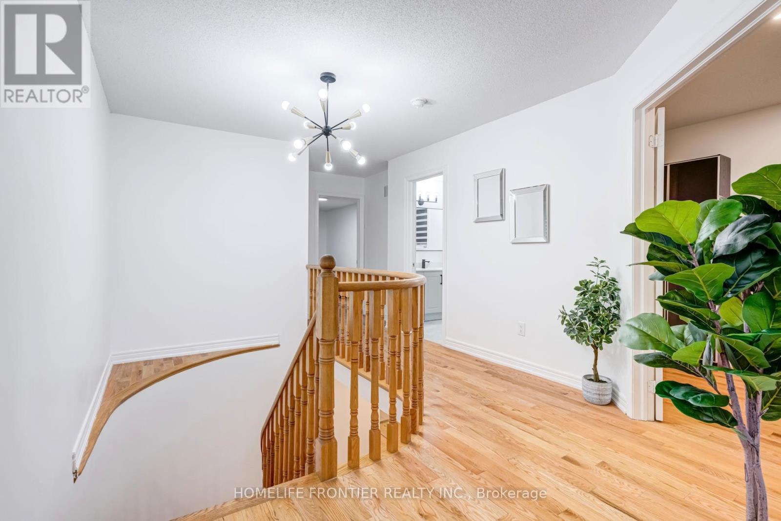 805 Othello Court, Mississauga, Ontario  L5W 1H2 - Photo 16 - W12214141