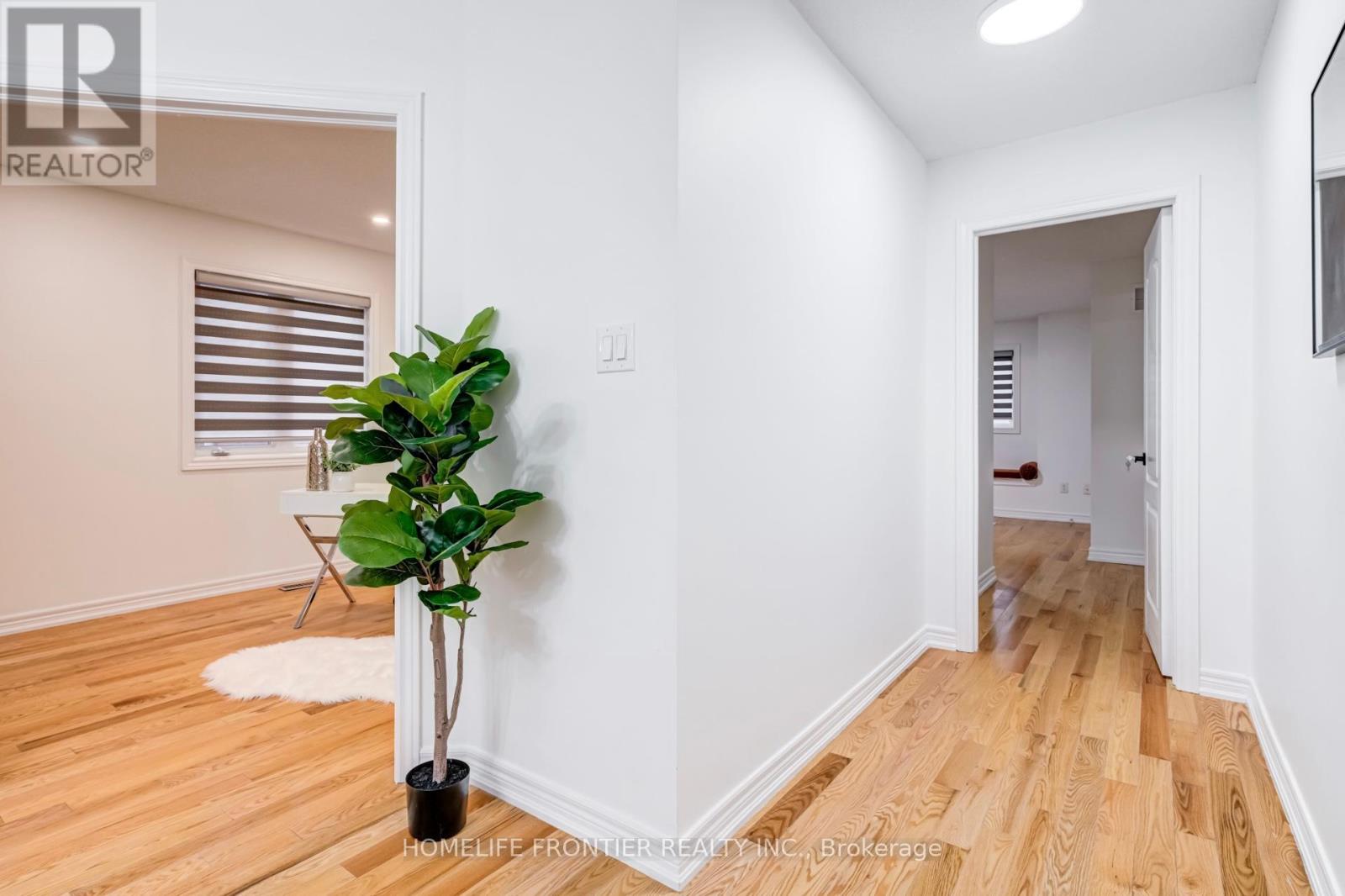 805 Othello Court, Mississauga, Ontario  L5W 1H2 - Photo 21 - W12214141