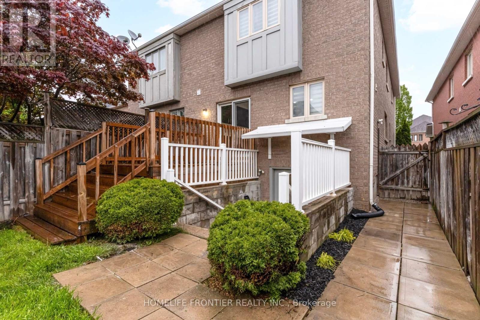 805 Othello Court, Mississauga, Ontario  L5W 1H2 - Photo 46 - W12214141
