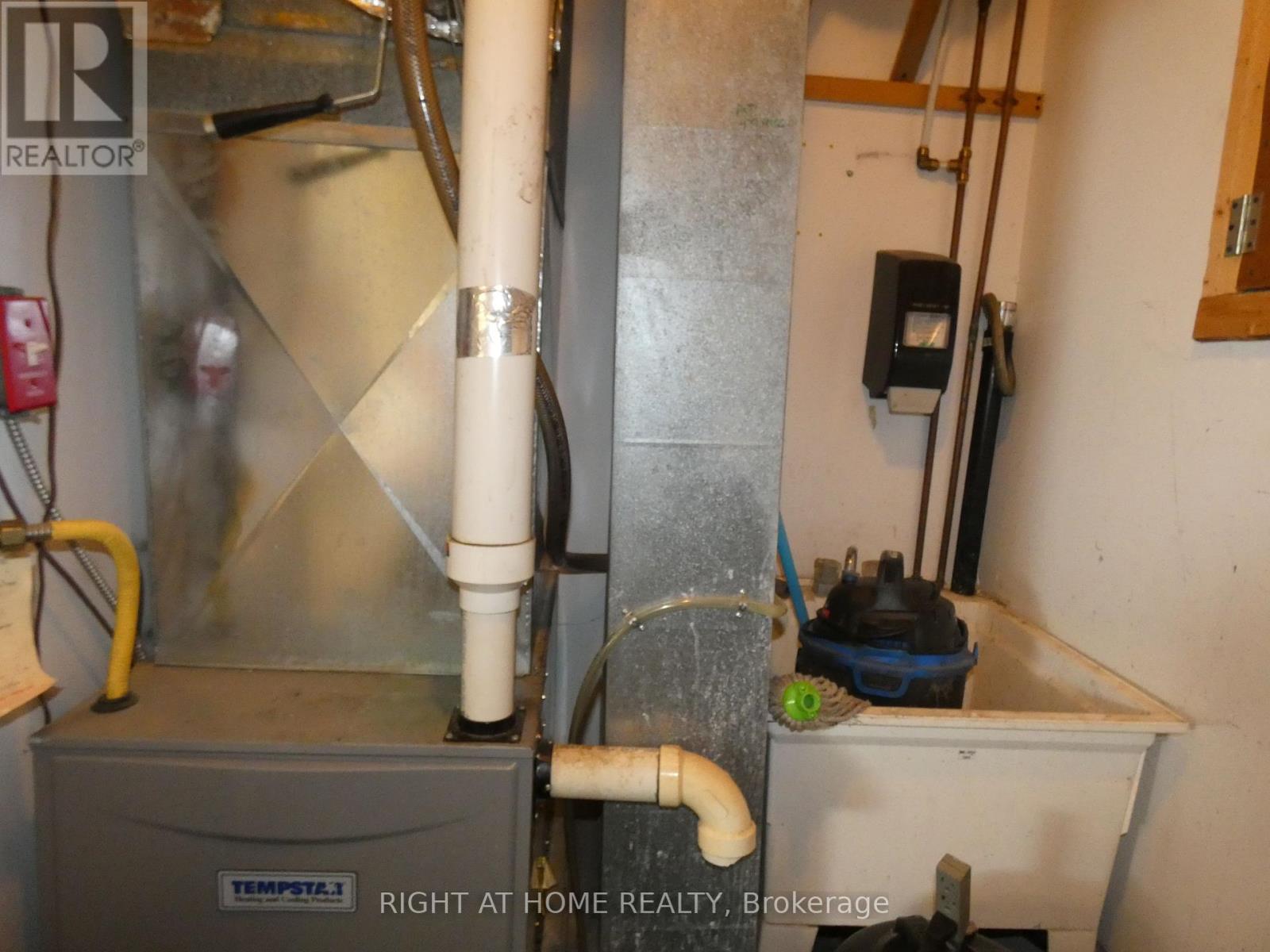 1319 Hammond Street, North Bay (Central), Ontario  P1B 2J2 - Photo 16 - X12214090