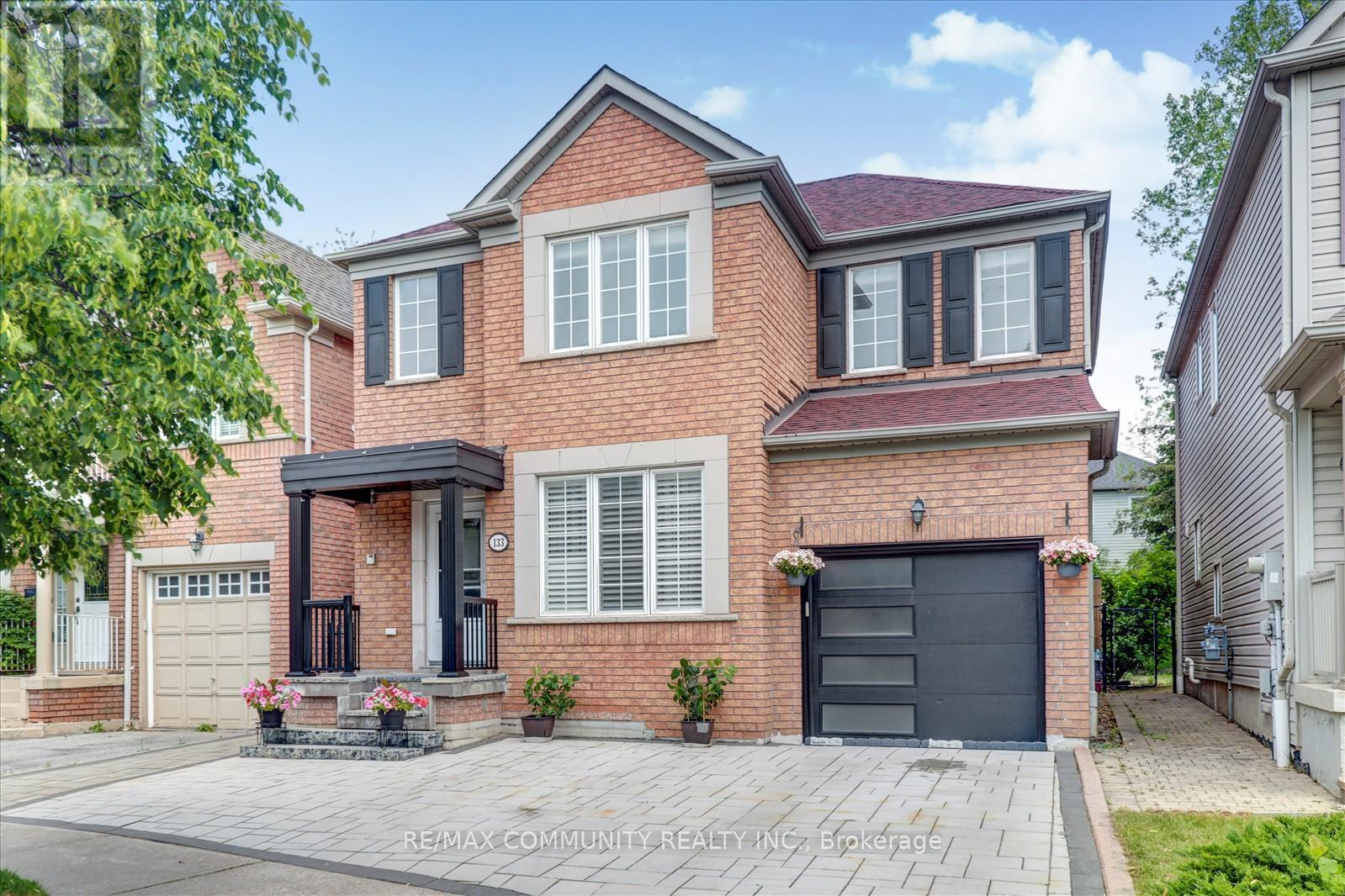 133 Mcsweeney Crescent, Ajax (Northwest Ajax), Ontario  L1T 4C8 - Photo 2 - E12214467