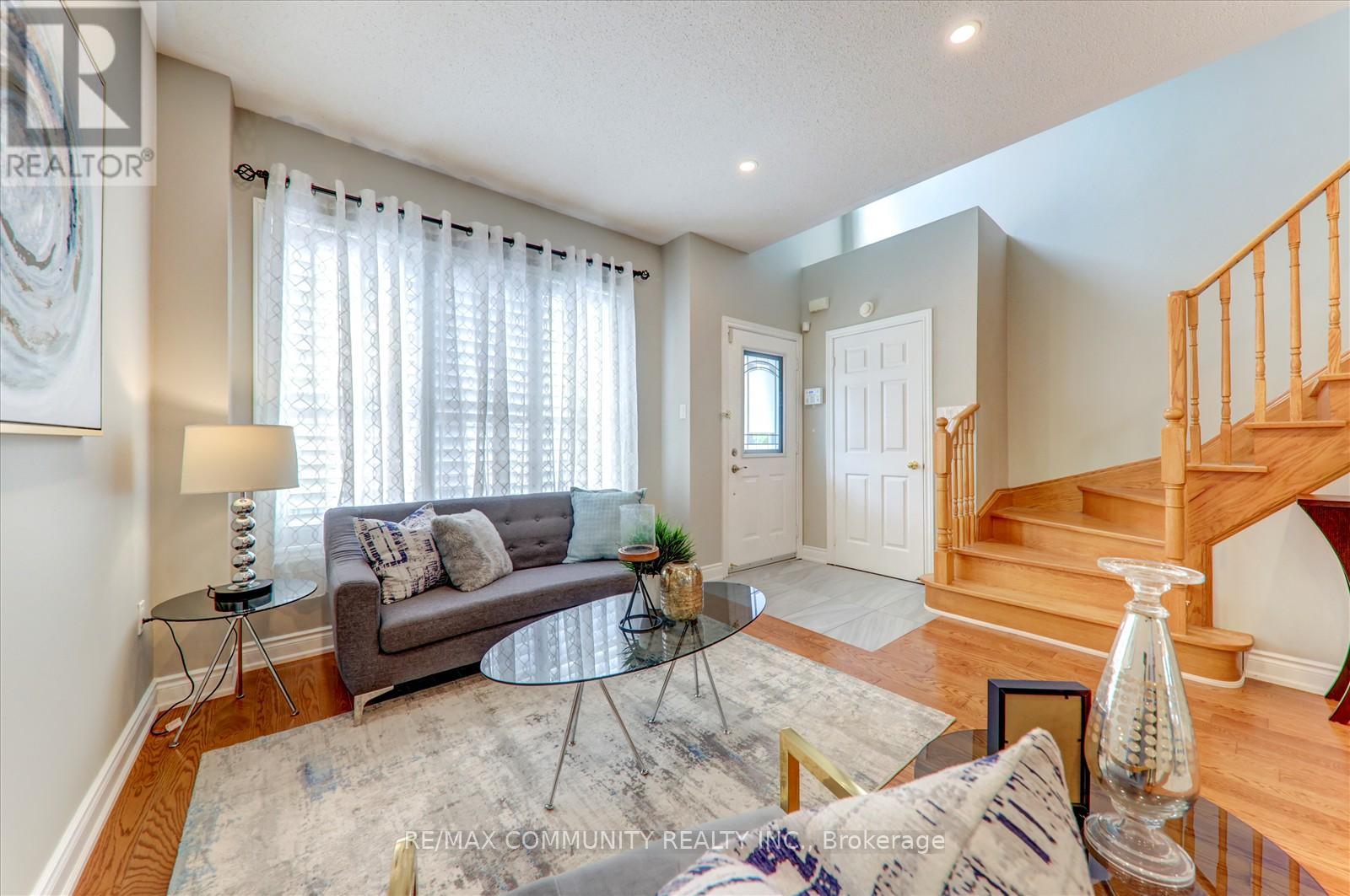 133 Mcsweeney Crescent, Ajax (Northwest Ajax), Ontario  L1T 4C8 - Photo 9 - E12214467