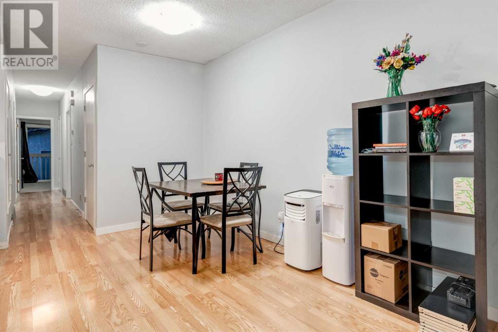 7246 24 Street Se, Calgary, Alberta  T2C 0Y5 - Photo 4 - A2227008