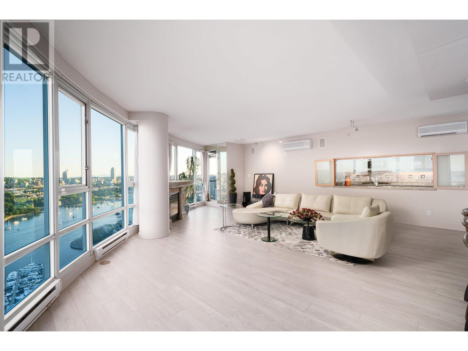 3903 1033 Marinaside Crescent, Vancouver, British Columbia  V6Z 3A3 - Photo 8 - R3014611