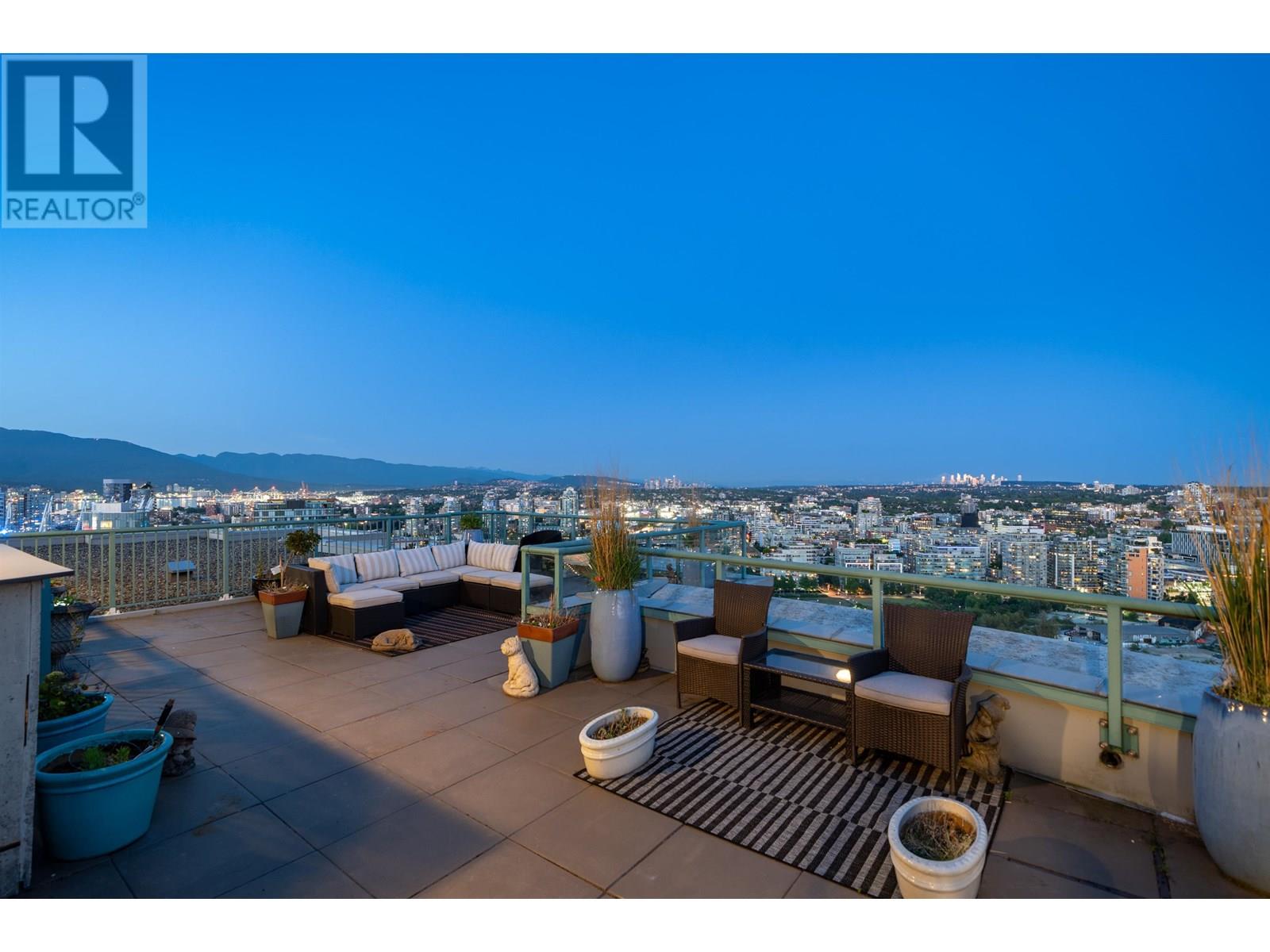 3903 1033 Marinaside Crescent, Vancouver, British Columbia  V6Z 3A3 - Photo 32 - R3014611