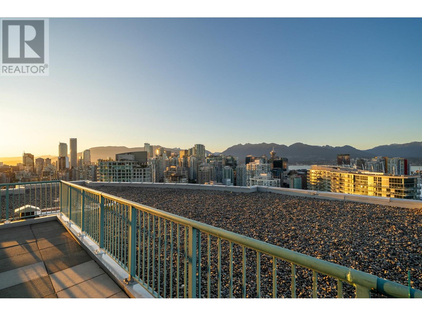 3903 1033 Marinaside Crescent, Vancouver, British Columbia  V6Z 3A3 - Photo 19 - R3014611
