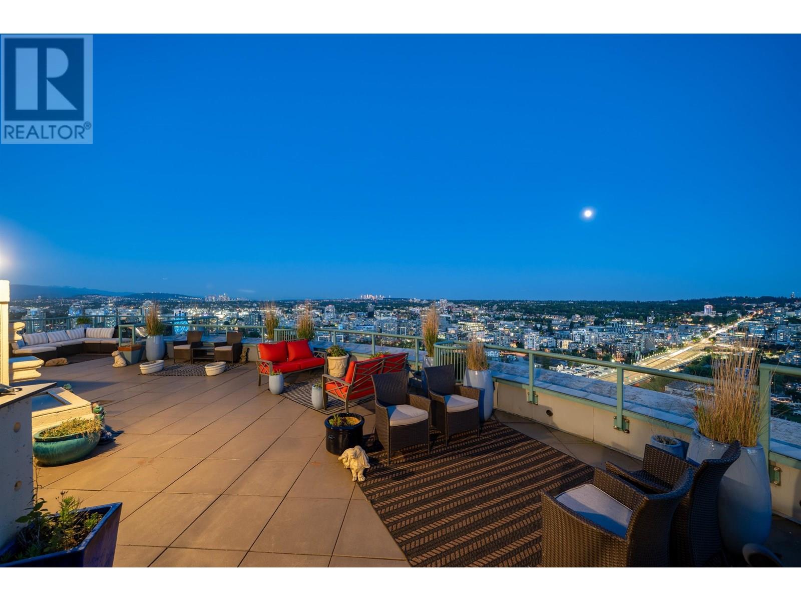 3903 1033 Marinaside Crescent, Vancouver, British Columbia  V6Z 3A3 - Photo 30 - R3014611