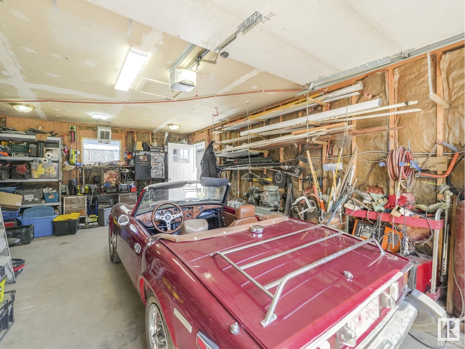 Property at 12614 73 ST NW image 3