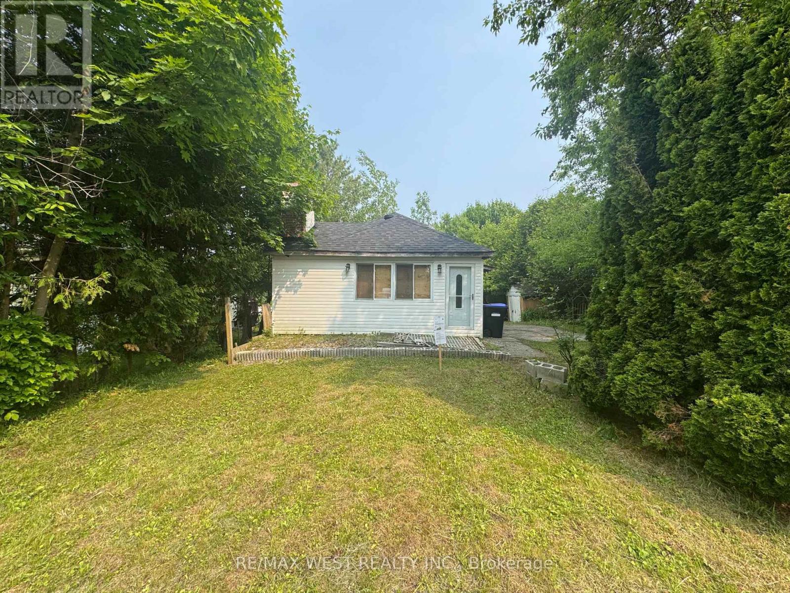 250 KINGFISHER AVENUE, Tay, Ontario