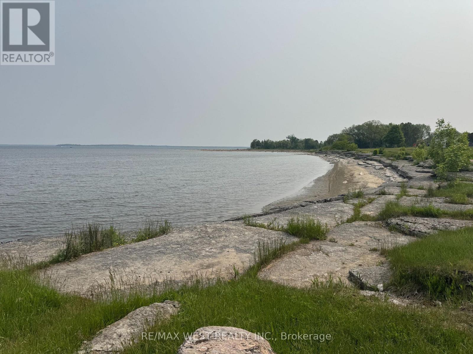 250 Kingfisher Avenue, Tay (Port Mcnicoll), Ontario  L0K 1R0 - Photo 13 - S12214471