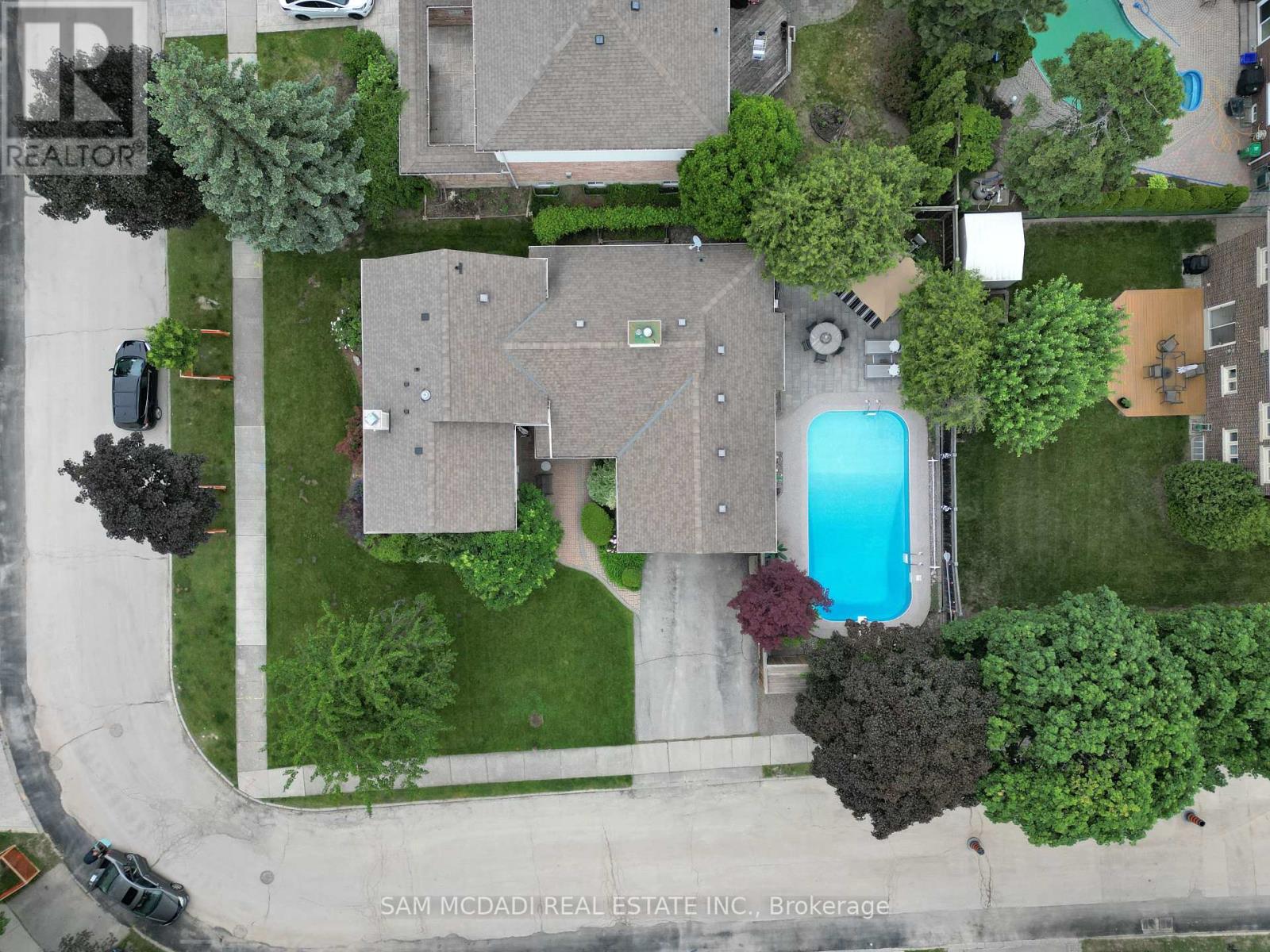 2467 Claymore Crescent, Mississauga, Ontario  L5C 3A2 - Photo 4 - W12214470
