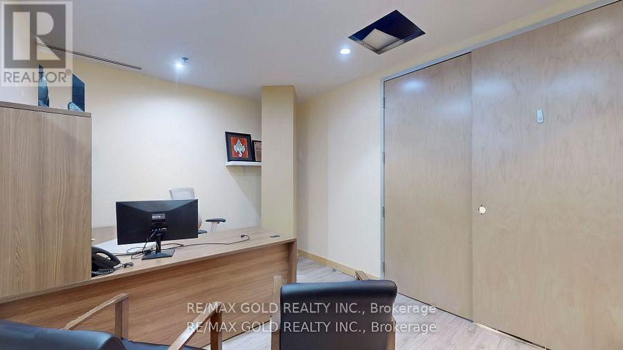 323-324 - 2560 Matheson Boulevard E, Mississauga, Ontario  L4W 4Y9 - Photo 28 - W12214479