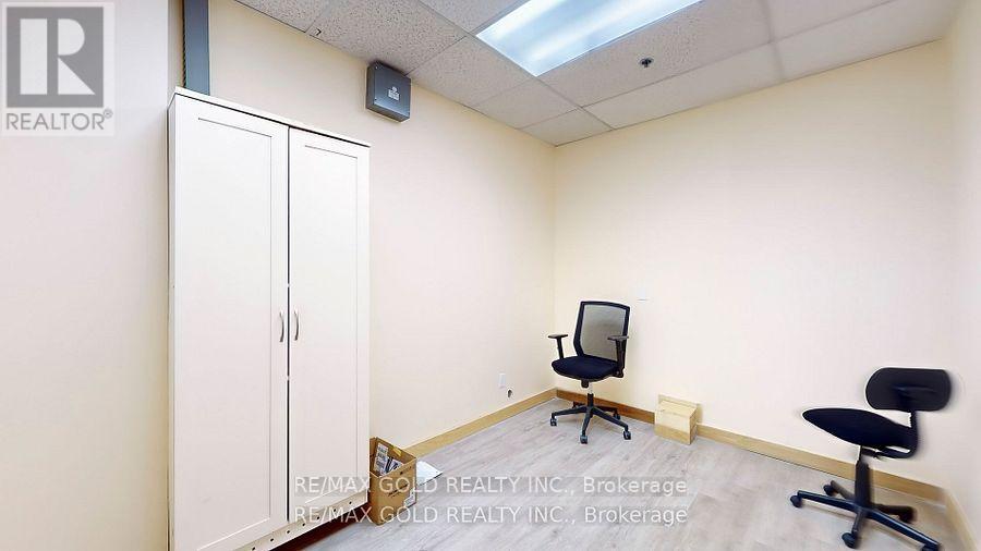 323-324 - 2560 Matheson Boulevard E, Mississauga, Ontario  L4W 4Y9 - Photo 41 - W12214479