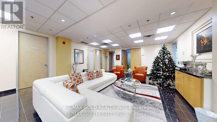 323-324 - 2560 Matheson Boulevard E, Mississauga, Ontario  L4W 4Y9 - Photo 6 - W12214479
