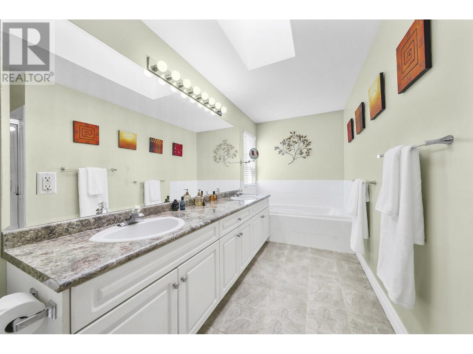 1220 Yangtze Place, Port Coquitlam, British Columbia  V3B 7X1 - Photo 28 - R3014057