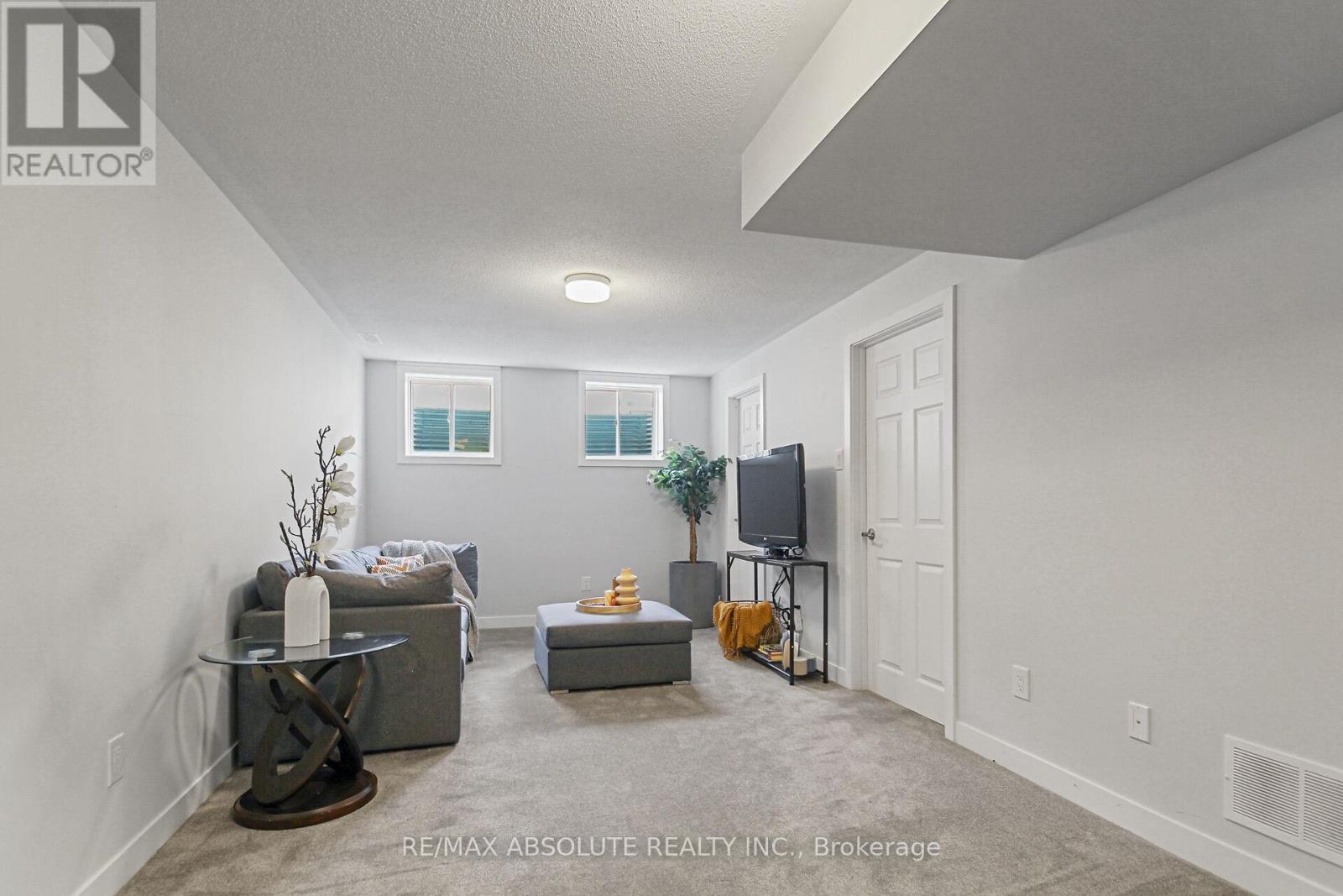 657 Allied Mews, Ottawa, Ontario  K2S 3A1 - Photo 38 - X12214509