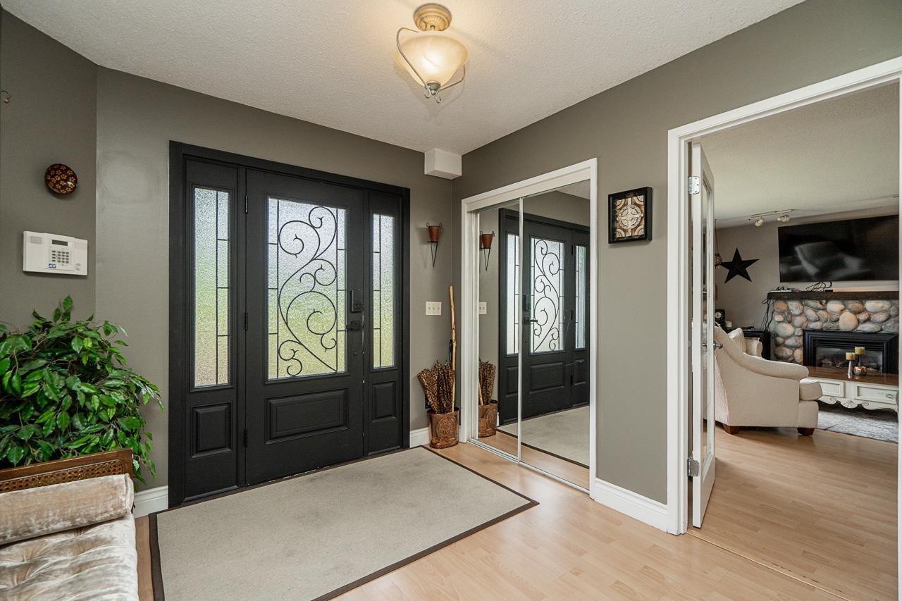 11112 Pitman Place, Delta, British Columbia  V4C 7K7 - Photo 2 - R3014155