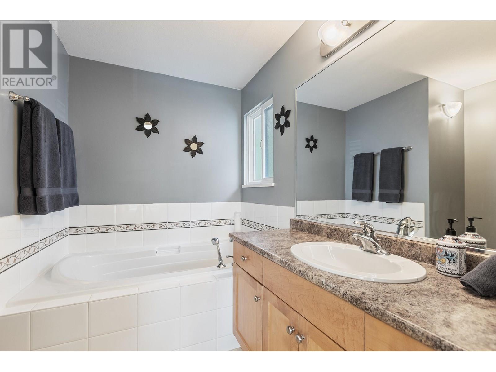 13325 235 Street, Maple Ridge, British Columbia  V4R 2W3 - Photo 25 - R3014605