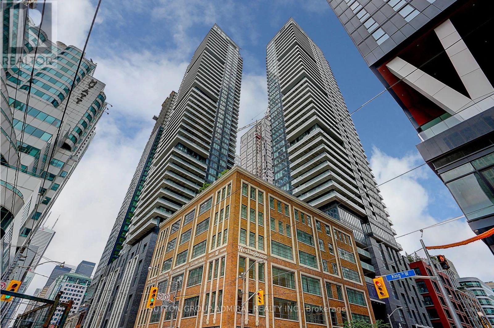 3203 - 125 BLUE JAYS WAY, Toronto, Ontario