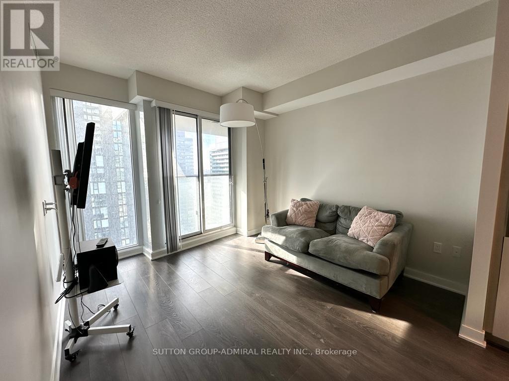 3203 - 125 Blue Jays Way, Toronto, Ontario  M5V 0N5 - Photo 4 - C12214480