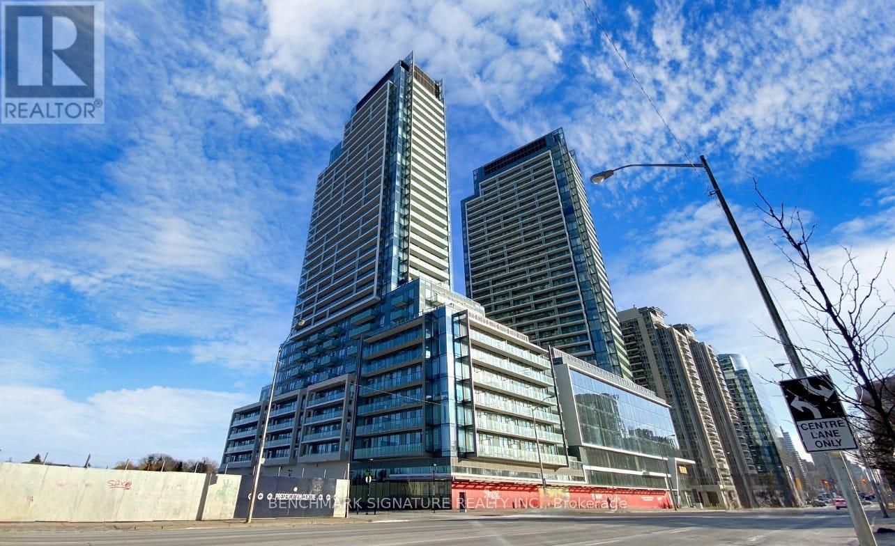 S912 - 8 OLYMPIC GARDEN DRIVE, Toronto, Ontario