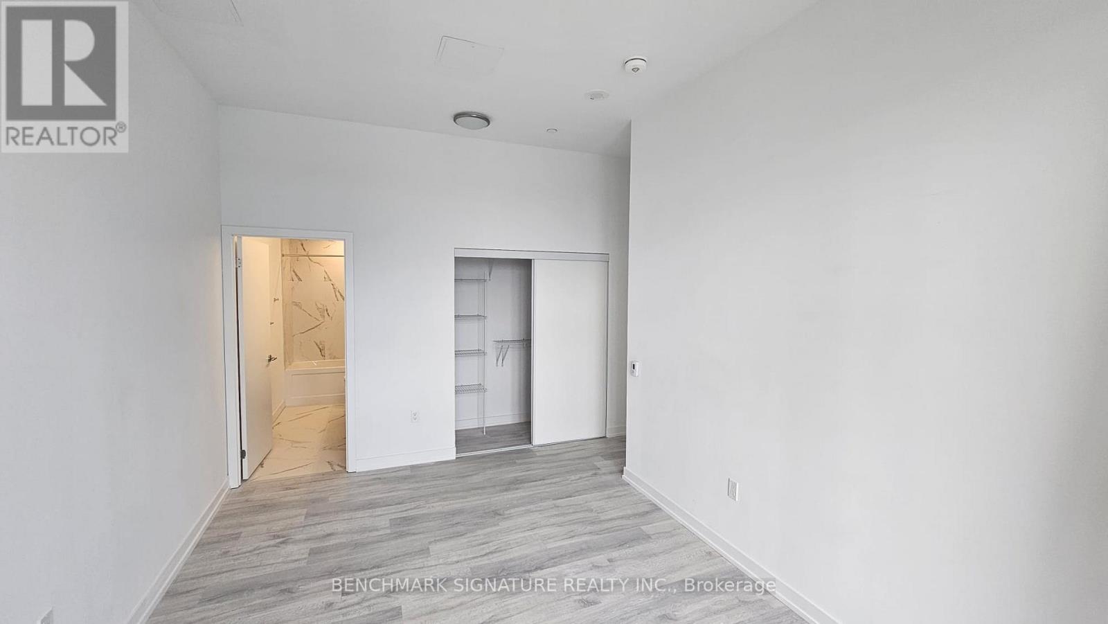 S912 - 8 Olympic Garden Drive, Toronto, Ontario  M2M 0B9 - Photo 23 - C12214481