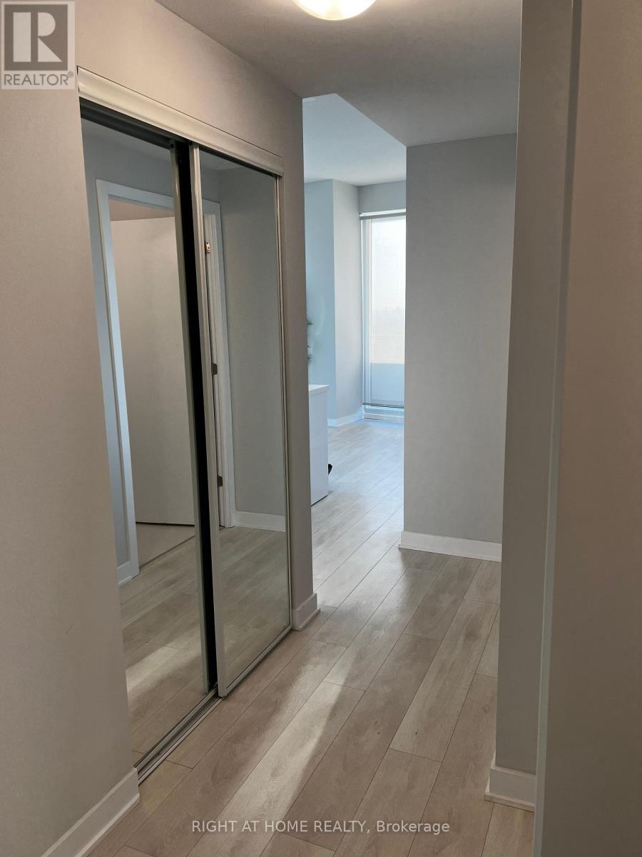 3008 - 2221 Yonge Street, Toronto, Ontario  M4S 2B4 - Photo 6 - C12214482