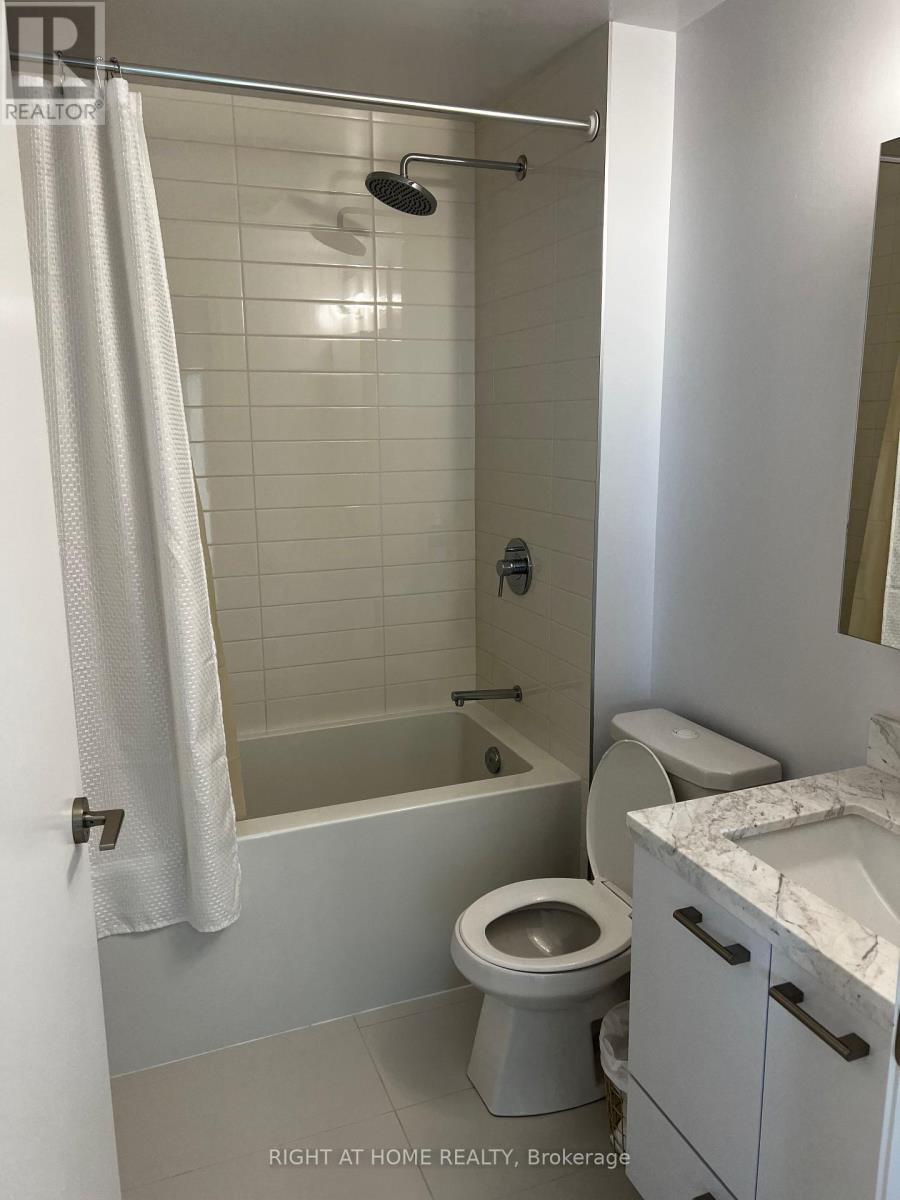 3008 - 2221 Yonge Street, Toronto, Ontario  M4S 2B4 - Photo 7 - C12214482