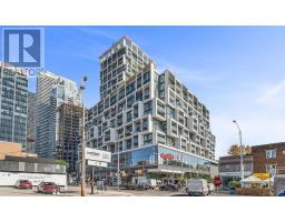938 - 8 HILLSDALE AVENUE E, Toronto, Ontario