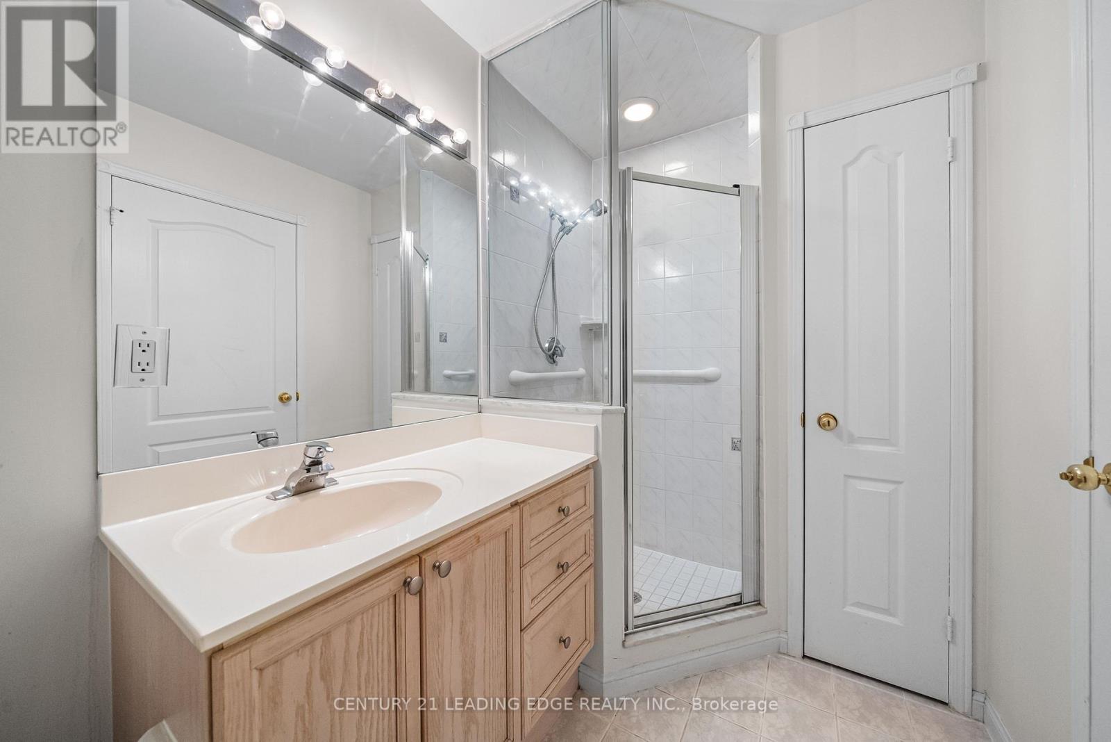 101 Grandview Way, Toronto, Ontario  M2N 6V2 - Photo 16 - C12214495