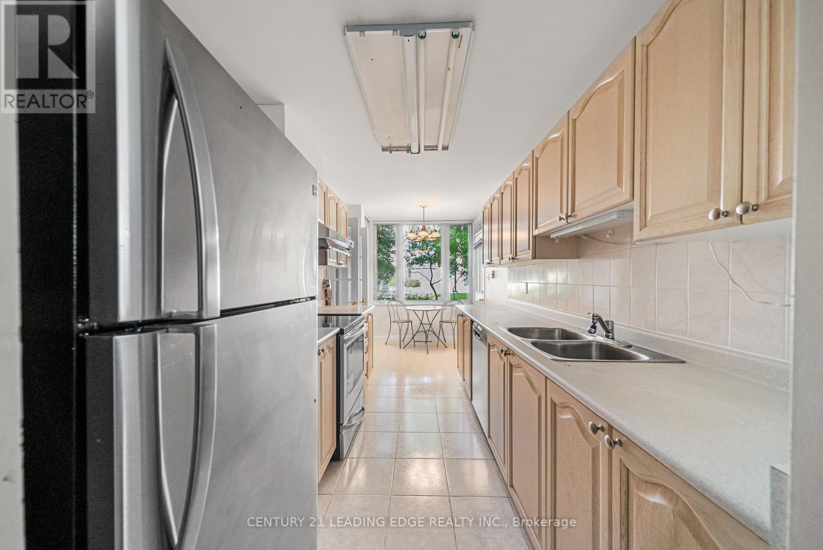 101 Grandview Way, Toronto, Ontario  M2N 6V2 - Photo 18 - C12214495