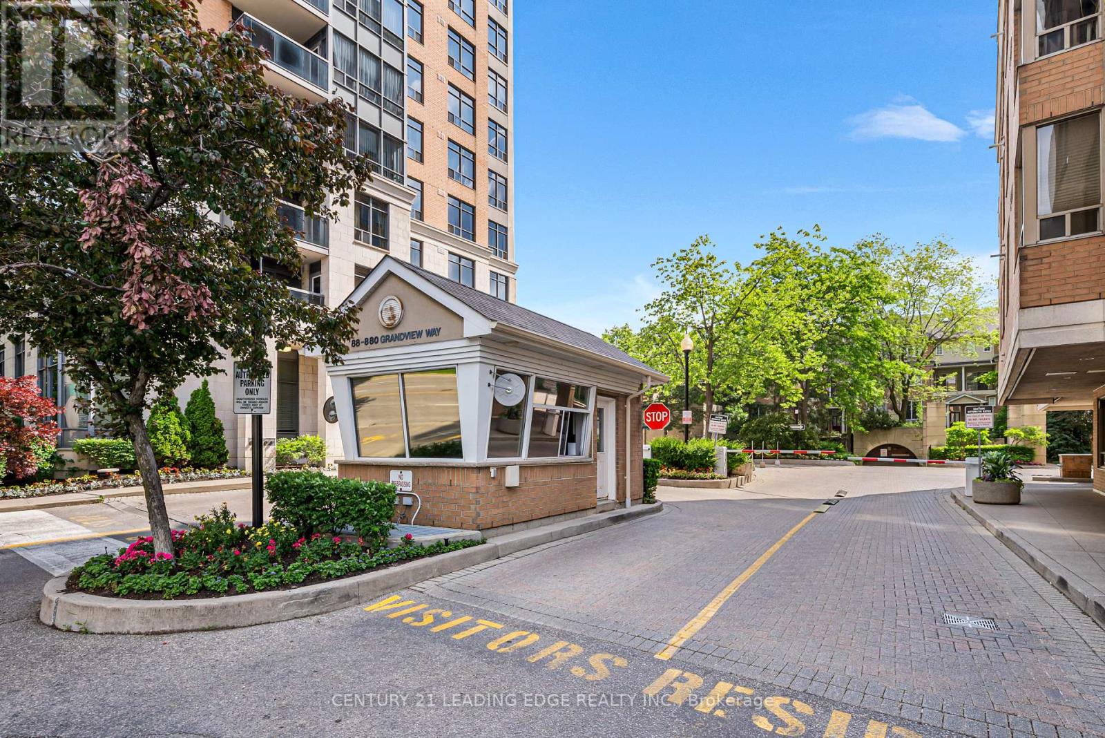 101 Grandview Way, Toronto, Ontario  M2N 6V2 - Photo 31 - C12214495