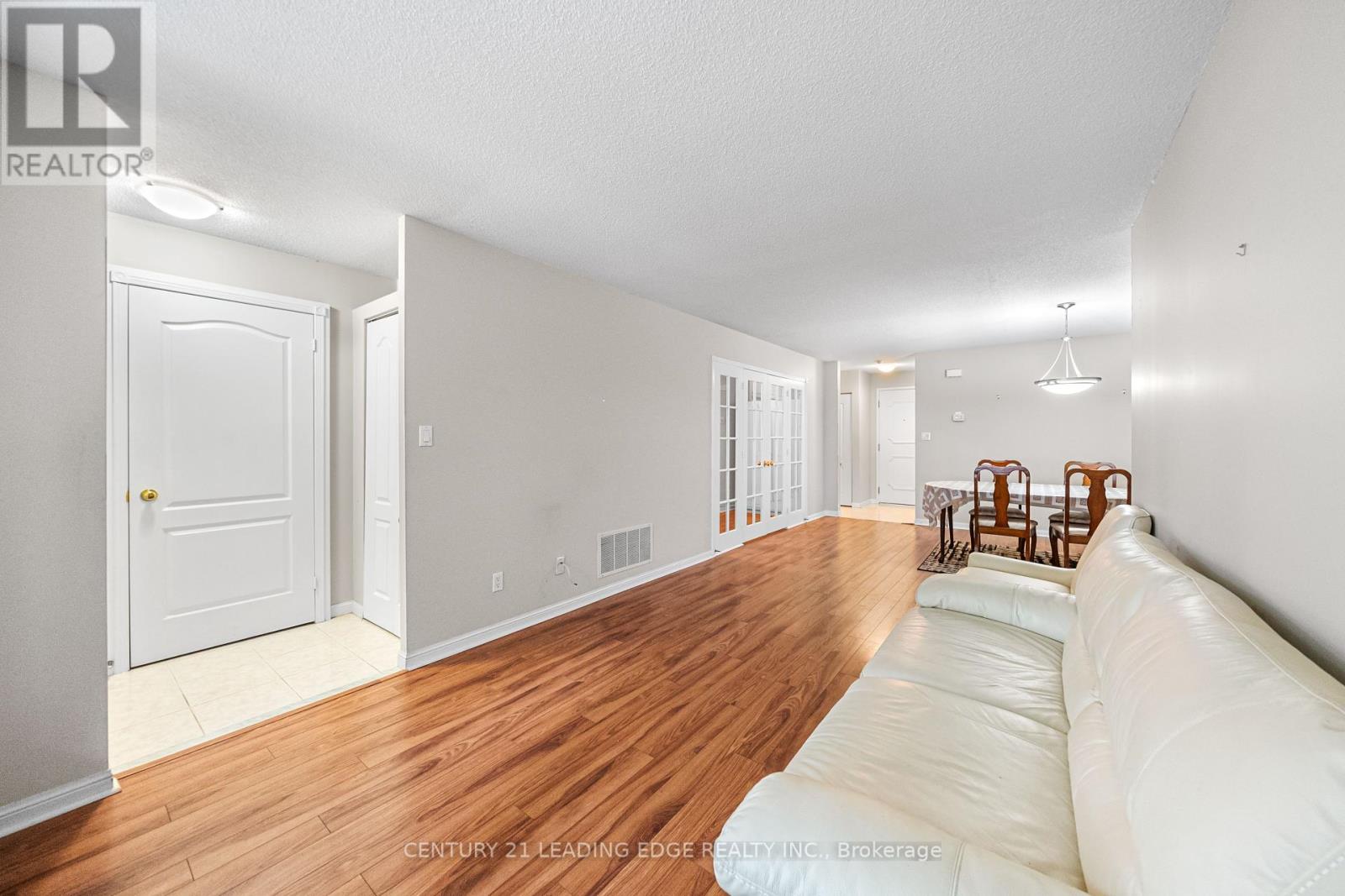 101 Grandview Way, Toronto, Ontario  M2N 6V2 - Photo 8 - C12214495