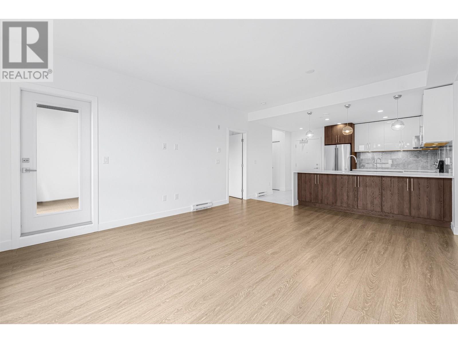 304 11703 Fraser Street, Maple Ridge, British Columbia  V2X 9A7 - Photo 4 - R3013709