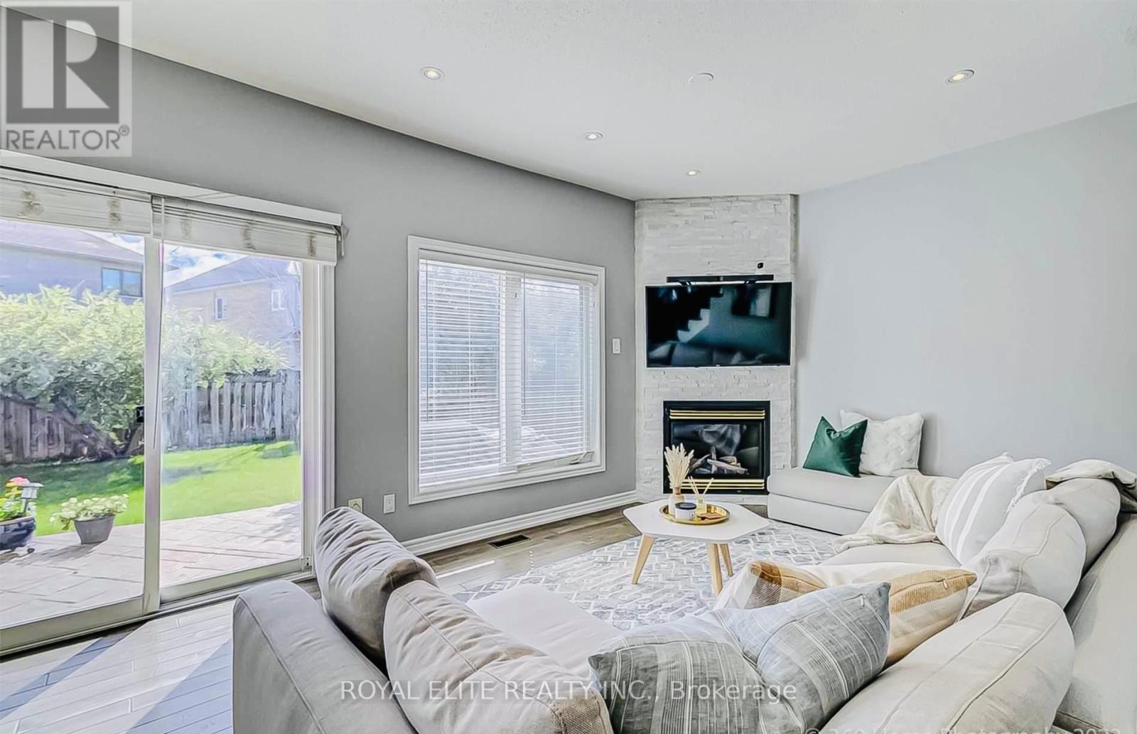 119 Huntingfield Street, Vaughan, Ontario  L4K 5S5 - Photo 13 - N12214490