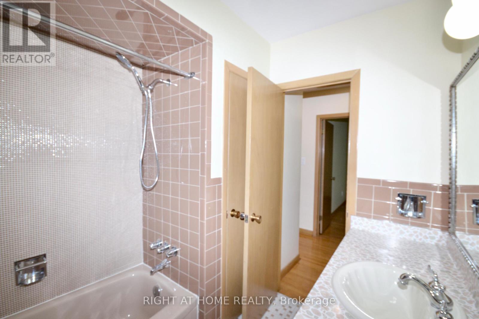 42 Culford Road, Toronto, Ontario  M6M 4J7 - Photo 19 - W12214507