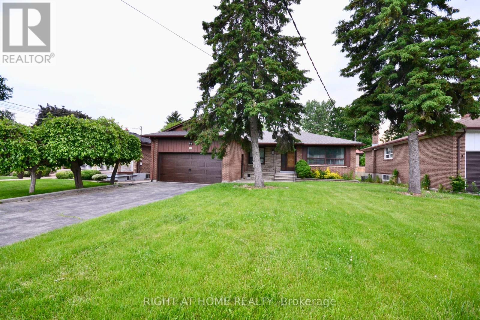 42 Culford Road, Toronto, Ontario  M6M 4J7 - Photo 2 - W12214507