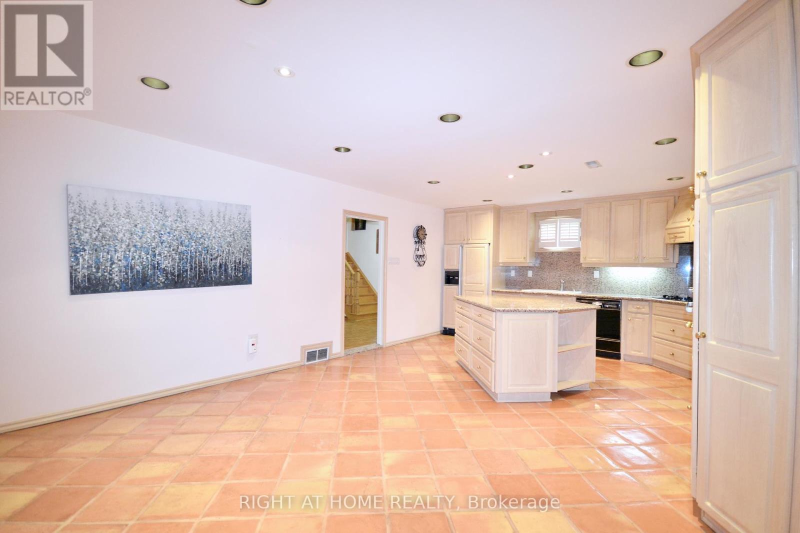 42 Culford Road, Toronto, Ontario  M6M 4J7 - Photo 28 - W12214507