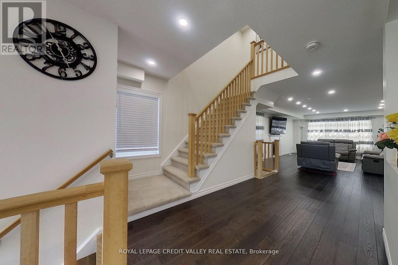 125 Gagnon Place, Guelph/eramosa, Ontario  N0B 2K0 - Photo 10 - X12214502