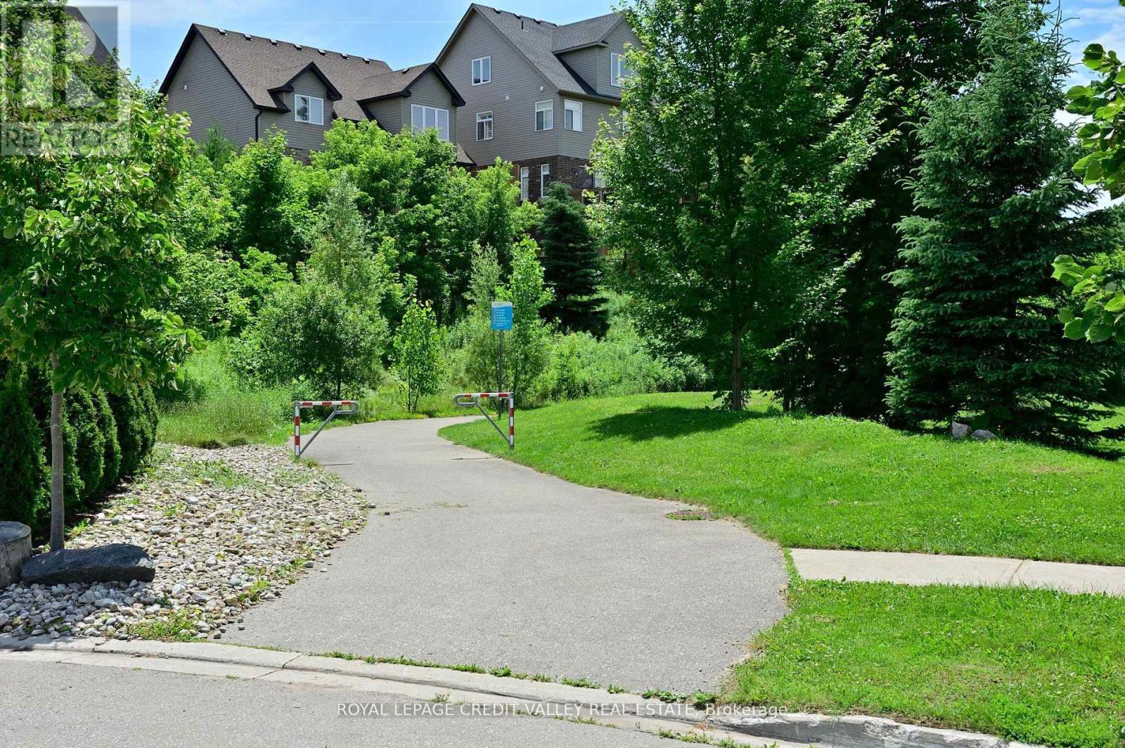 125 Gagnon Place, Guelph/eramosa, Ontario  N0B 2K0 - Photo 40 - X12214502