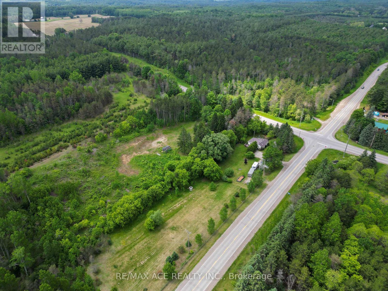 938289 Airport Road, Mulmur, Ontario  L9V 0M1 - Photo 17 - X12214508