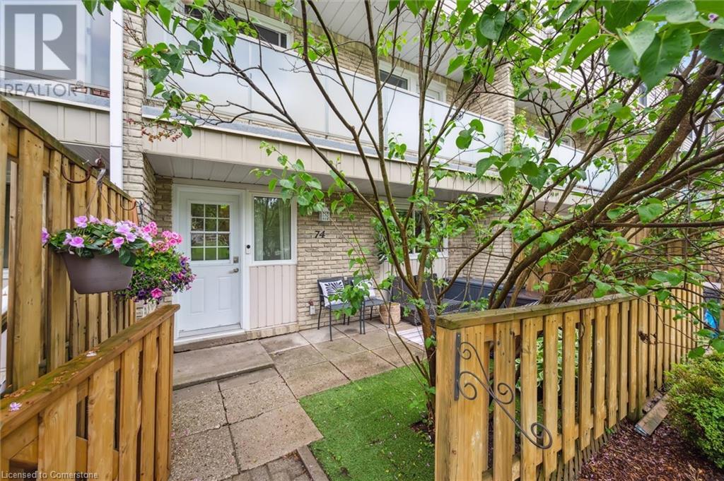 35 BRECKENRIDGE Drive Unit# 74, Kitchener, Ontario