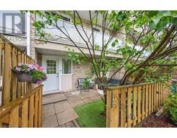 35 BRECKENRIDGE Drive Unit# 74, Kitchener, Ontario