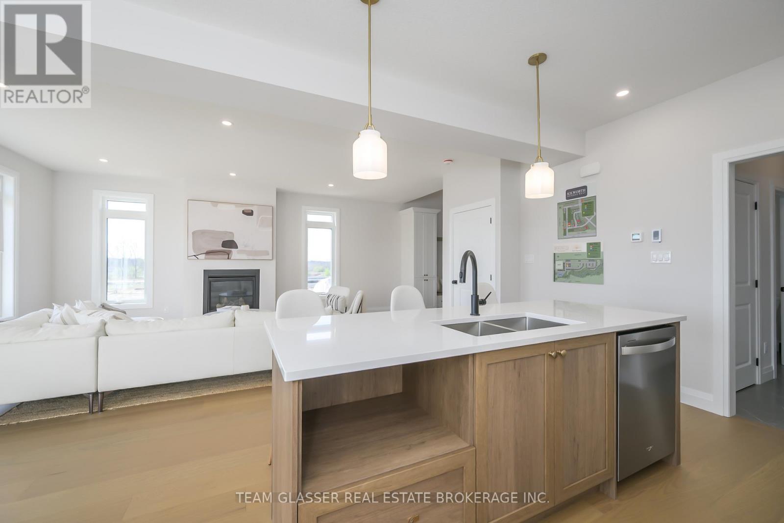 72 Allister Drive, Middlesex Centre, Ontario  N0L 1R0 - Photo 13 - X12214525