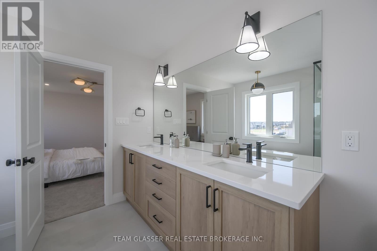 72 Allister Drive, Middlesex Centre, Ontario  N0L 1R0 - Photo 32 - X12214525