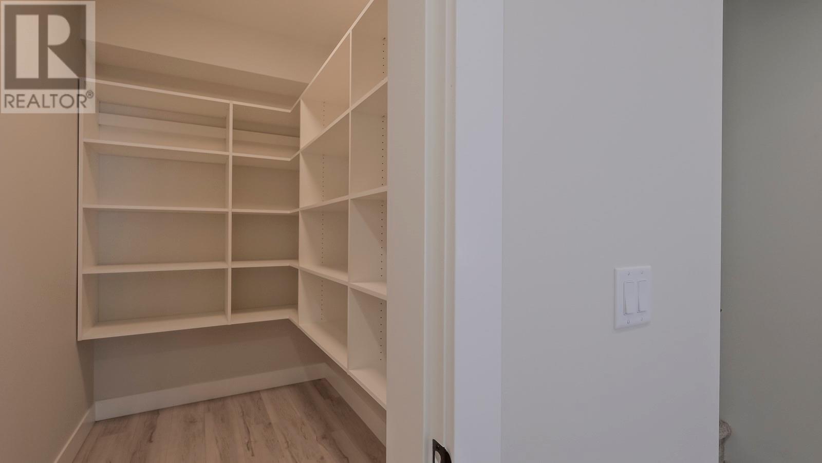 937 Royal Troon Lane, Kelowna, British Columbia  V1P 0A3 - Photo 26 - 10344309