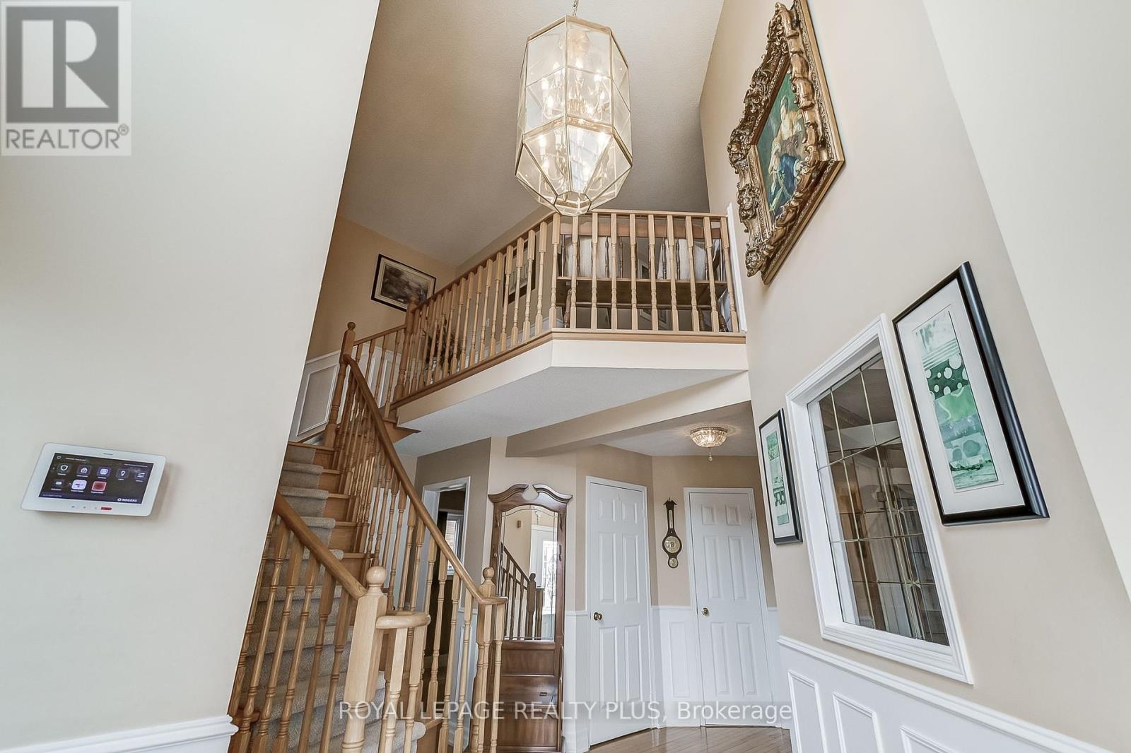 6451 Alderwood Trail, Mississauga, Ontario  L5N 6W5 - Photo 6 - W12187219