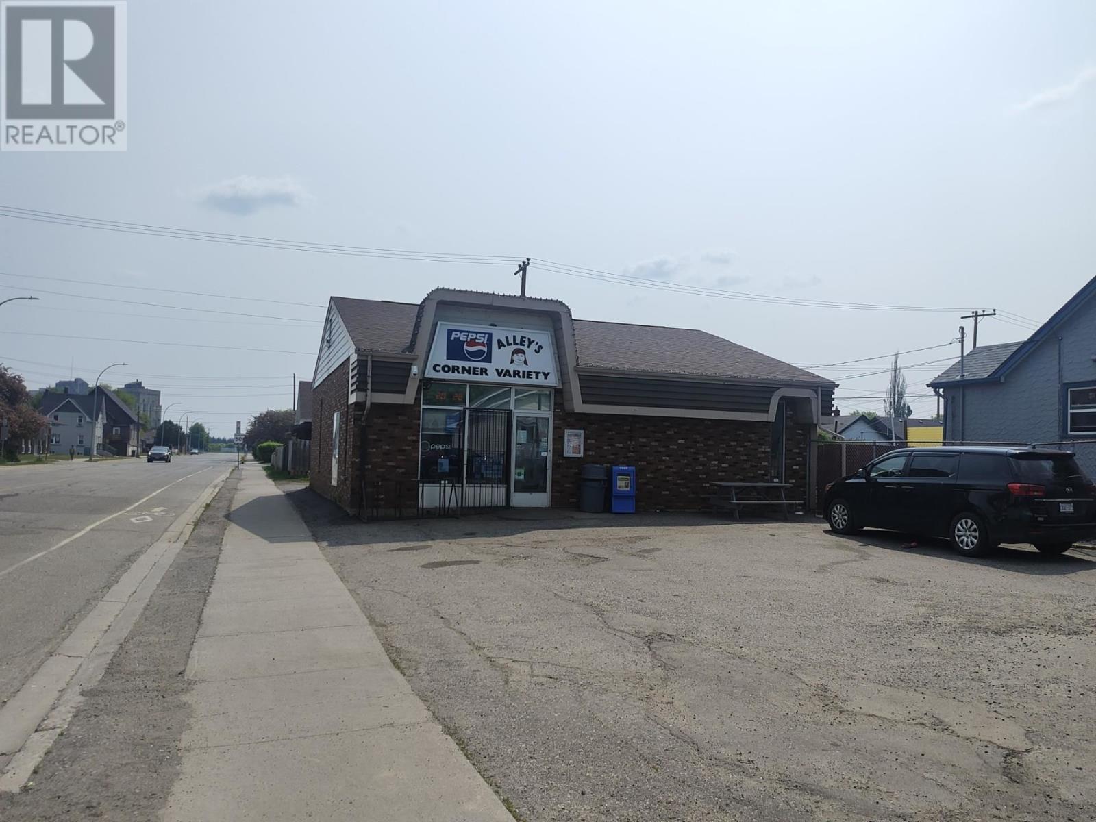 700 Franklin Street, Thunder Bay, Ontario